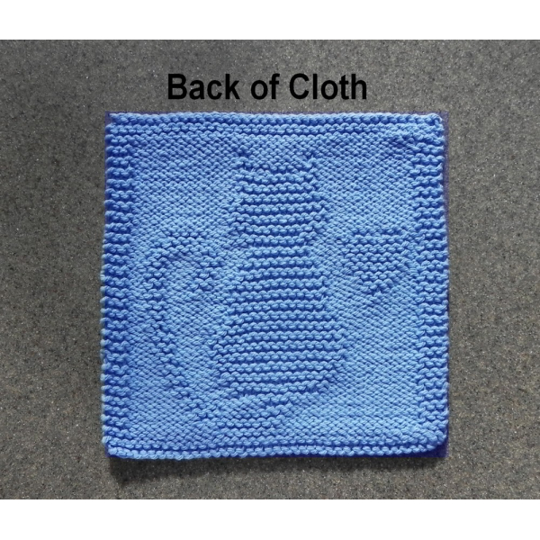 Back of Cat with heart washcloth pattern
